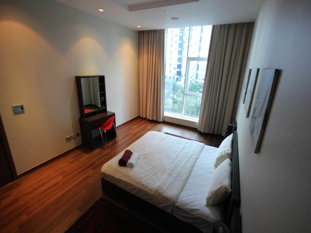 Radiance Premium Suites Dubai Room photo